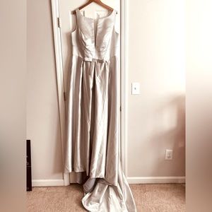 Silver wedding or special occasion dress!